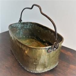 Rare Oblong Bucket 19th century in Brass, Flemish 19th