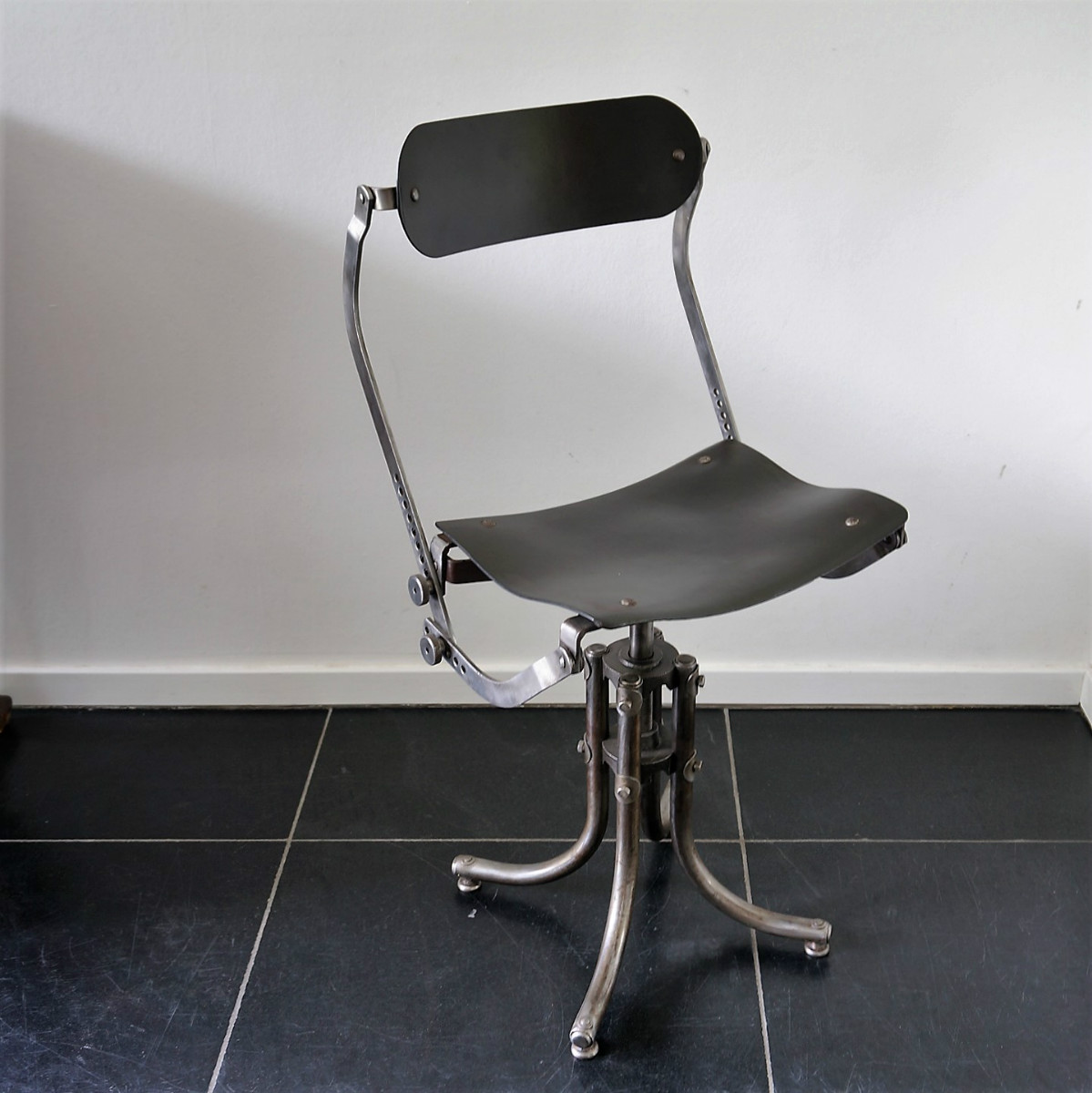 industrial Bienaise Chair