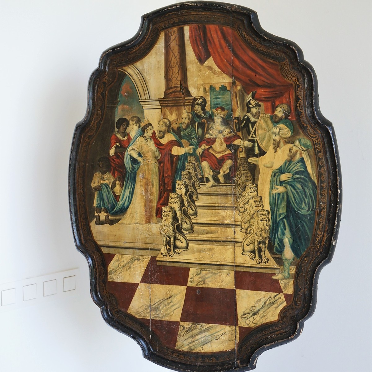 late 18th century Dutch Painted Tilttop Table